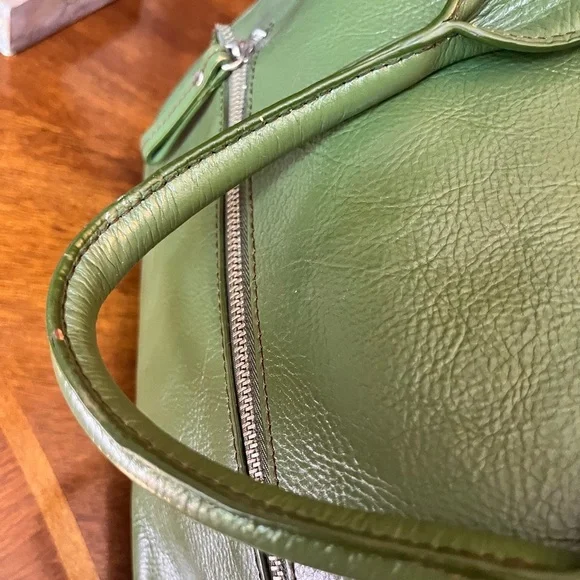 Kenneth Cole Vintage Forest Green Leather Tote w/Steve Madden Floral Pouch (EUC) - Picture 10 of 13